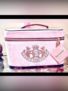 Juicy Couture Light Pink Velvet Cosmetic Train Case